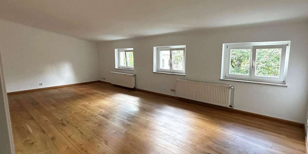 Etagenwohnung Gotha - 2 Zimmer, 80 m&sup2;, 530&euro; | Angebot:27314423