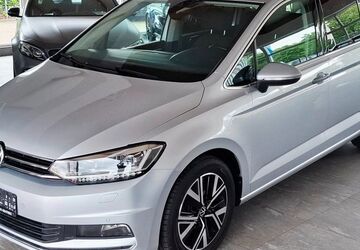 VW Touran 129.958 km 23.490 &euro; Erfurt 99087