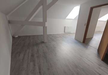 Wohnung Arnstadt - 2 Zimmer, 66 m&sup2;, 530&euro; | Angebot:27126981