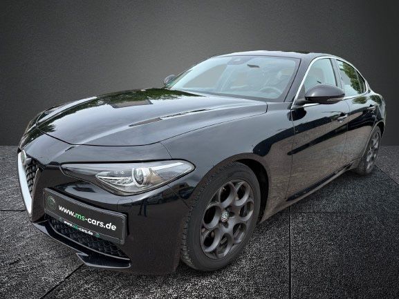 Alfa Romeo Giulia 185.474 km 11.490 &euro; Erfurt 99089