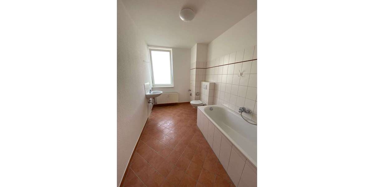 Etagenwohnung Arnstadt - 2 Zimmer, 76 m&sup2;, 575&euro; | Angebot:27352903