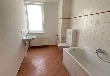 Wohnung Arnstadt - 2 Zimmer, 76 m&sup2;, 575&euro; | Angebot:27352903