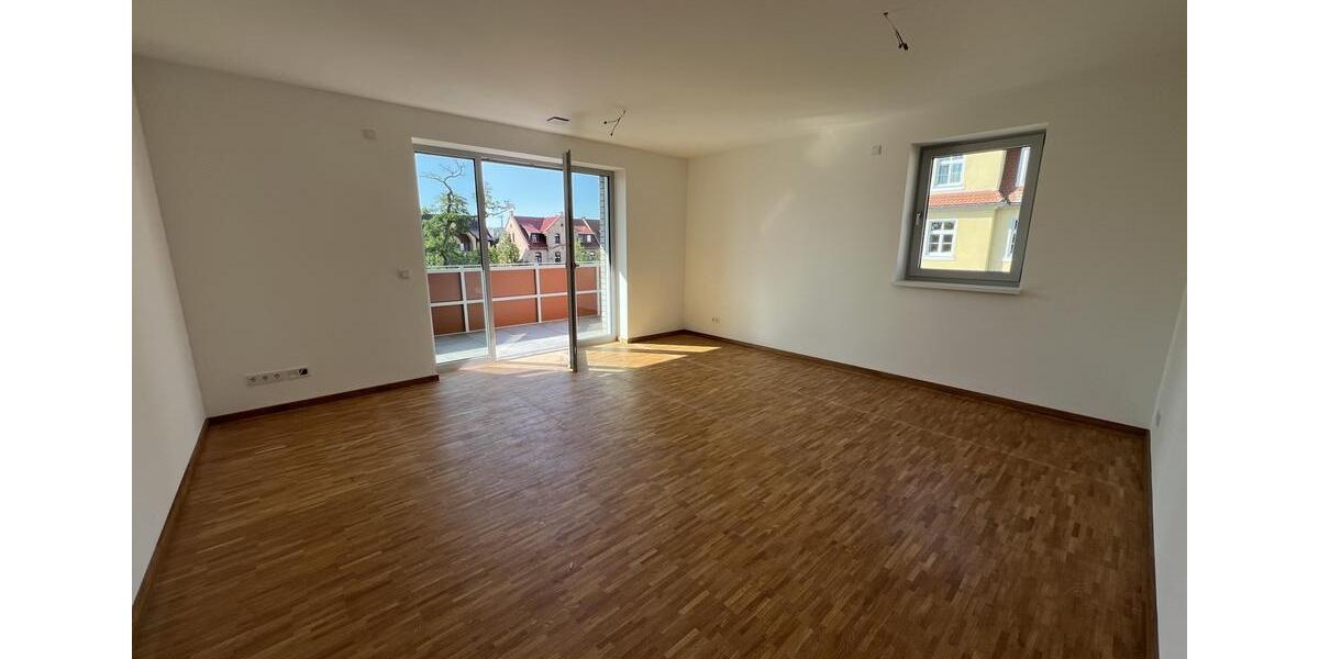 Etagenwohnung Sömmerda - 3 Zimmer, 97 m&sup2;, 1.258&euro; | Angebot:22779654