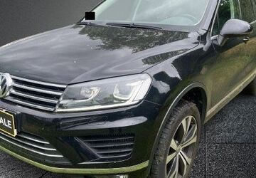 VW Touareg 180.156 km 23.990 &euro; Erfurt 99089