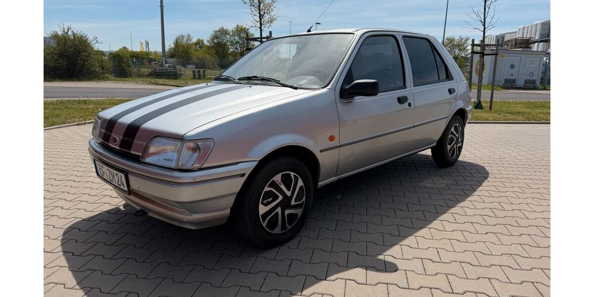 Ford Fiesta 98.685 km 2.000 &euro; Erfurt 99089