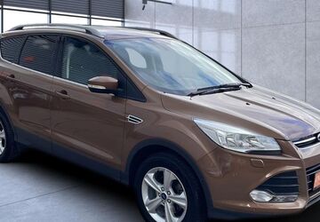 Ford Kuga 76.250 km 9.490 &euro; Erfurt 99086