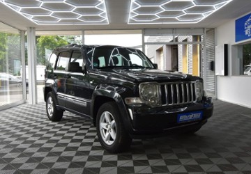 Jeep Cherokee 228.553 km 5.980 &euro; Erfurt 99092