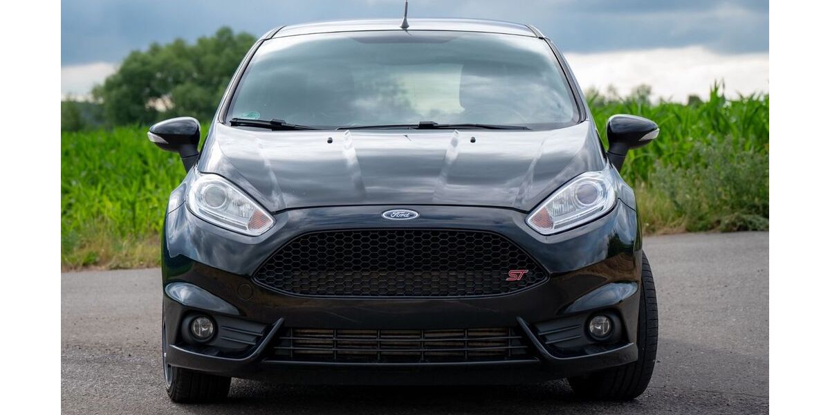 Ford Fiesta 105.000 km 10.850 &euro; Bienstädt 99100