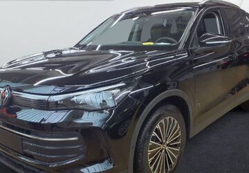 VW Tiguan 19.000 km 33.970 &euro; Erfurt 99099