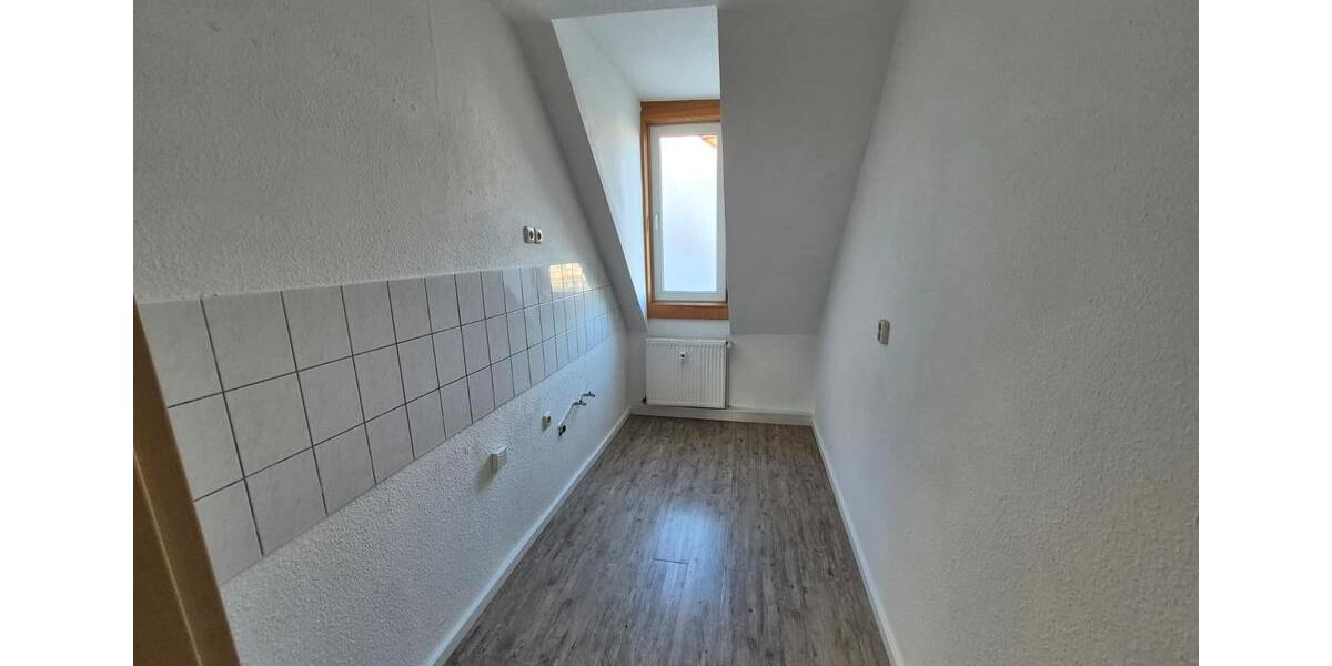 Etagenwohnung Arnstadt - 3 Zimmer, 60 m&sup2;, 410&euro; | Angebot:23217725