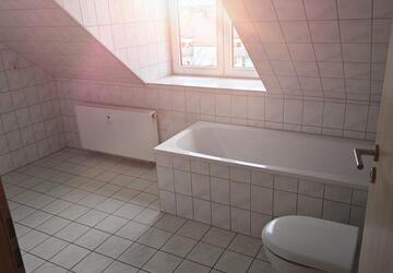 Wohnung Gotha - 4 Zimmer, 105 m&sup2;, 635&euro; | Angebot:27734160
